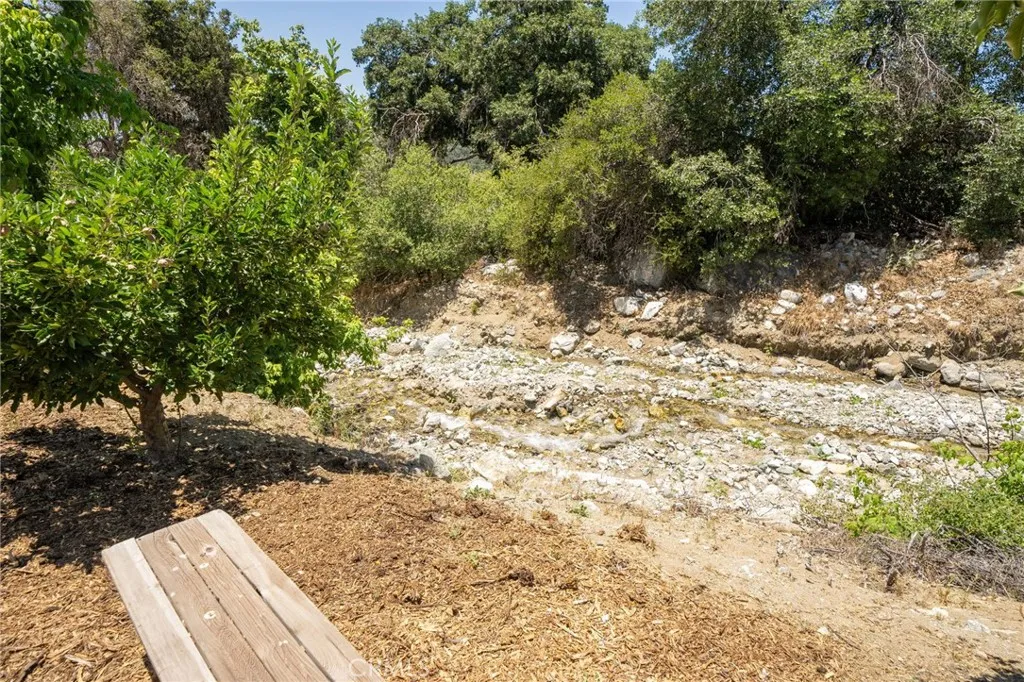 Oak Glen, California 92399, United States, 4 Bedrooms Bedrooms, ,3 BathroomsBathrooms,Residential,Active,36691