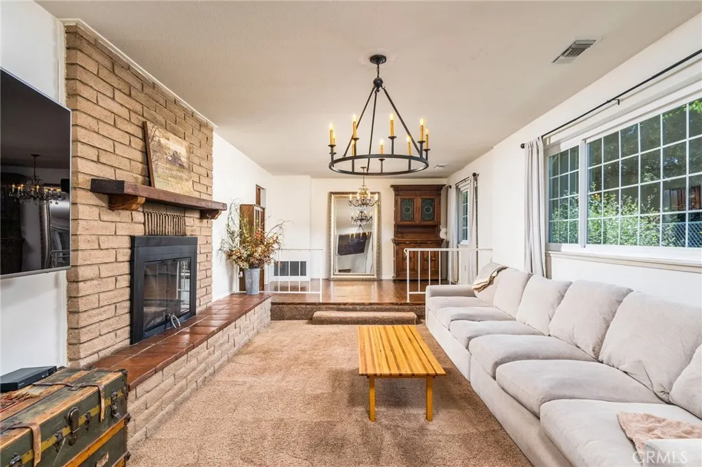 Oak Glen, California 92399, United States, 4 Bedrooms Bedrooms, ,3 BathroomsBathrooms,Residential,Active,36691