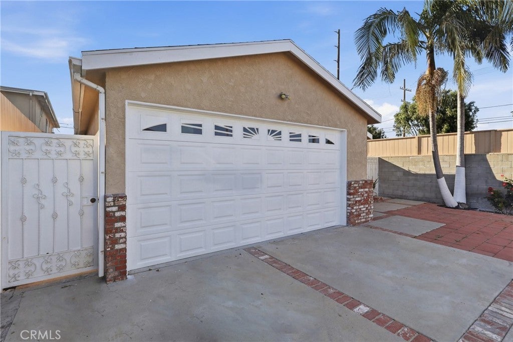 2211 Barbour Court