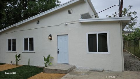 Photo of 14635 Astoria St #Back House, Sylmar, CA 91342 (MLS # SR26071351)