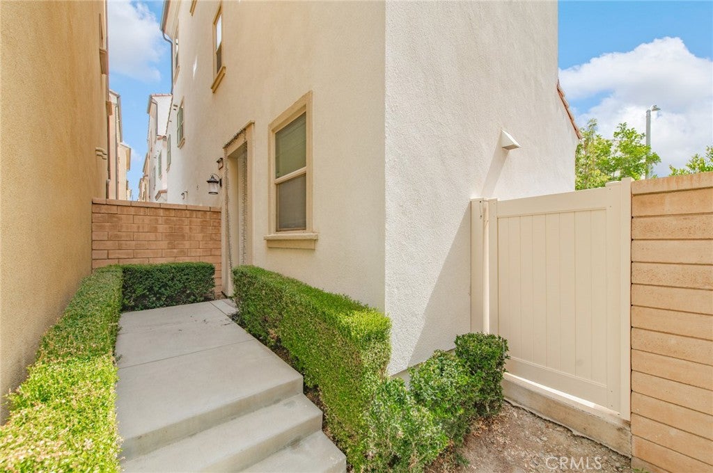 2205 Strawberry Court