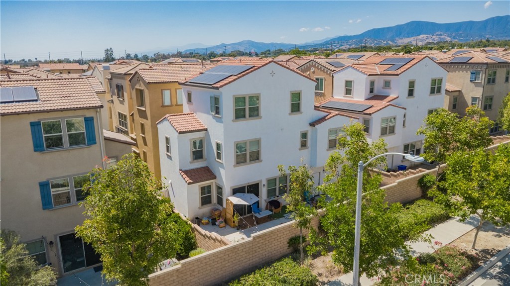 2205 Strawberry Court