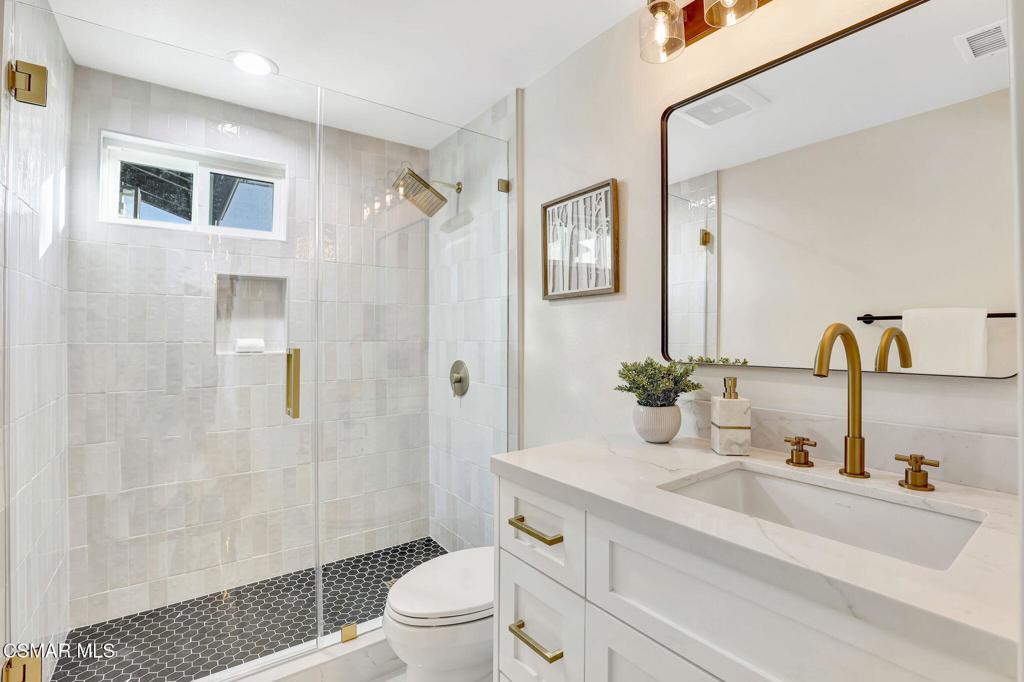 Foxmoor-706 - 706 - Residential