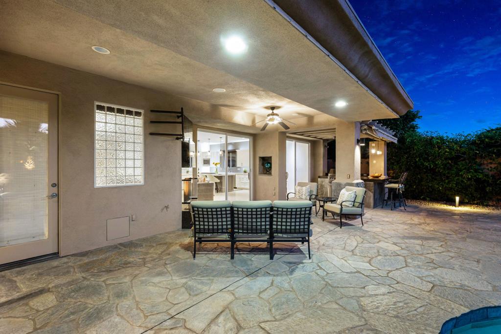Hovley Palms - Residential