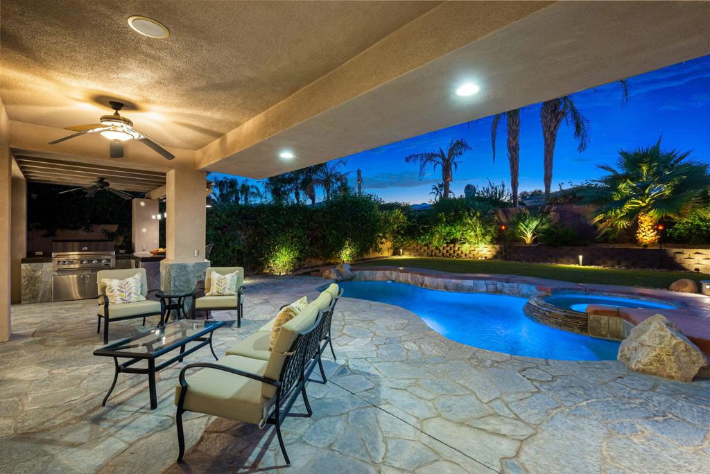Hovley Palms - Residential