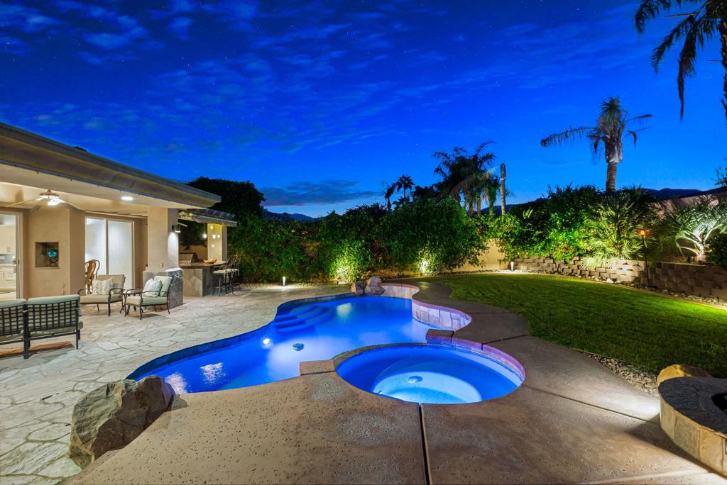 Hovley Palms - Residential
