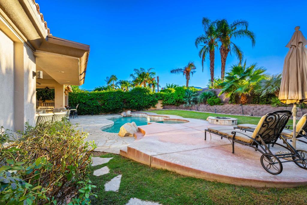 Hovley Palms - Residential