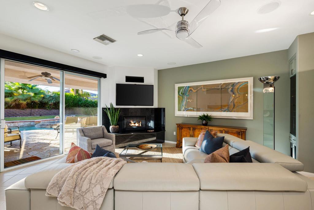 Hovley Palms - Residential