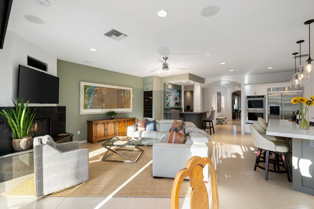 Hovley Palms - Residential