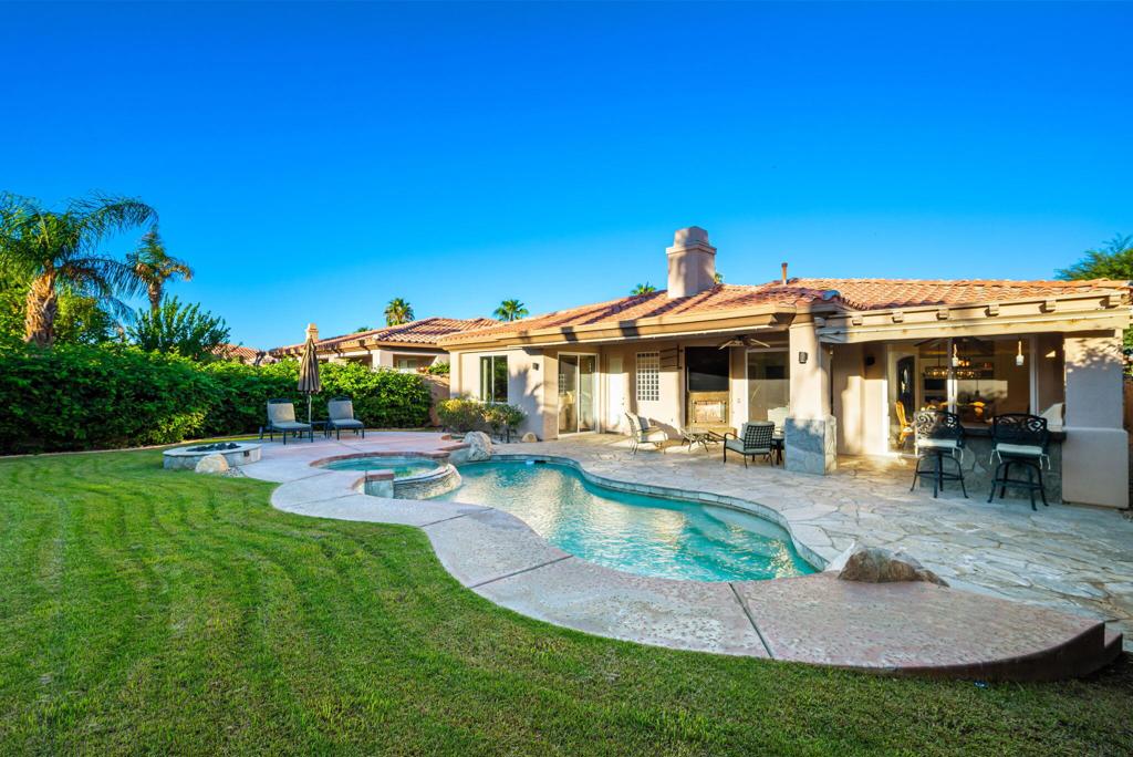 Hovley Palms - Residential