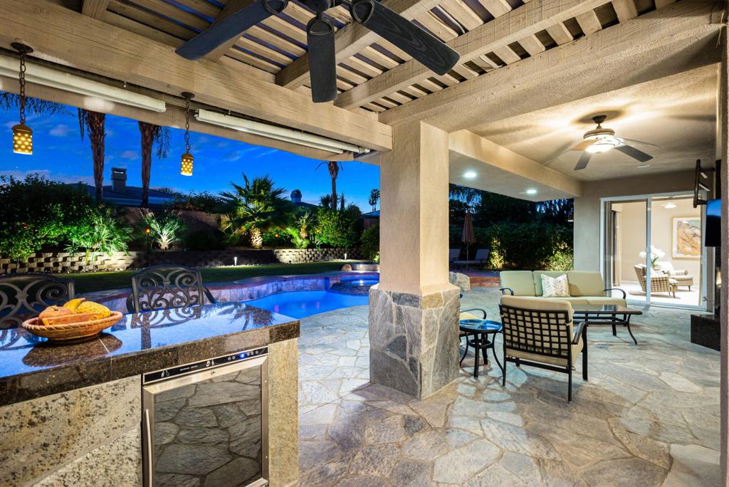 Hovley Palms - Residential