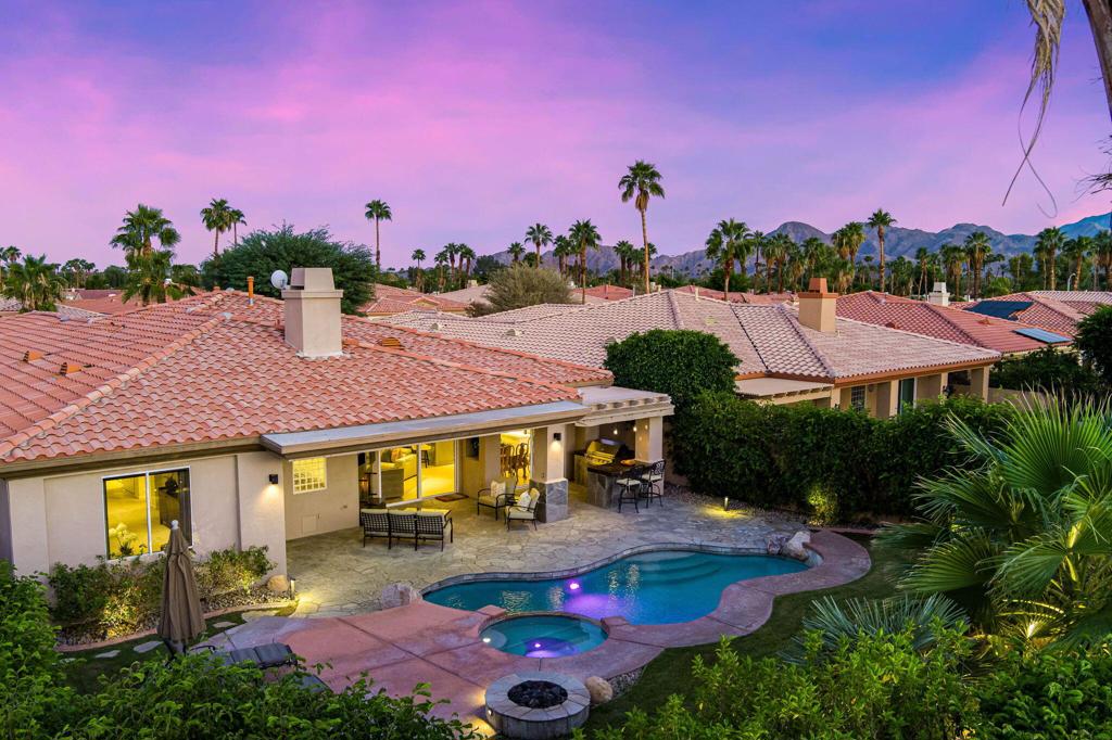 Hovley Palms - Residential