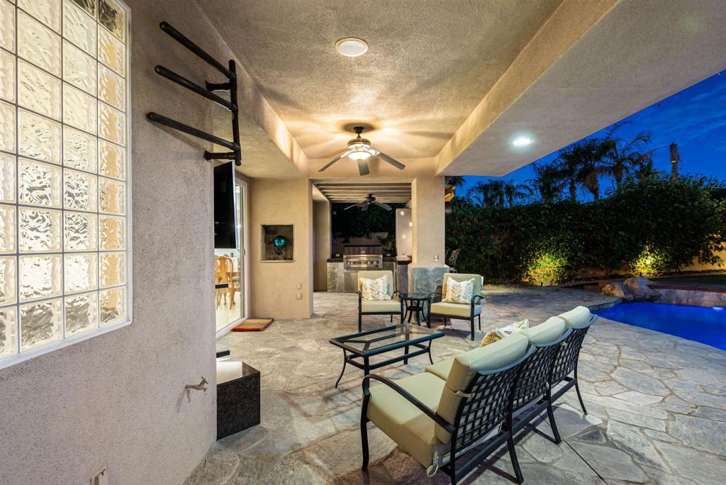 Hovley Palms - Residential