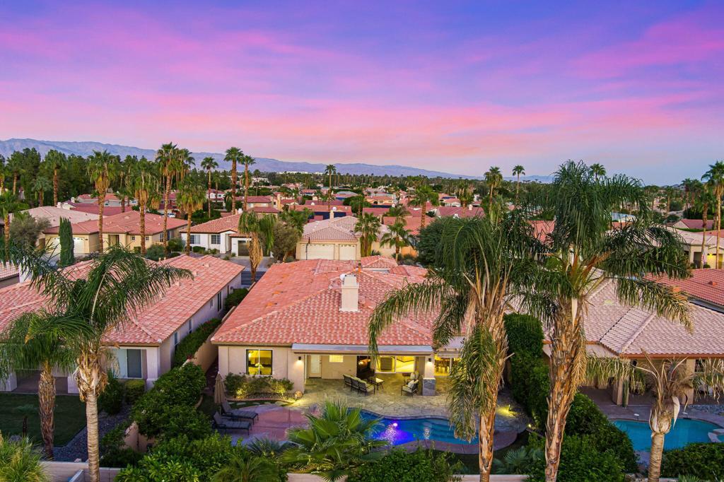 Hovley Palms - Residential
