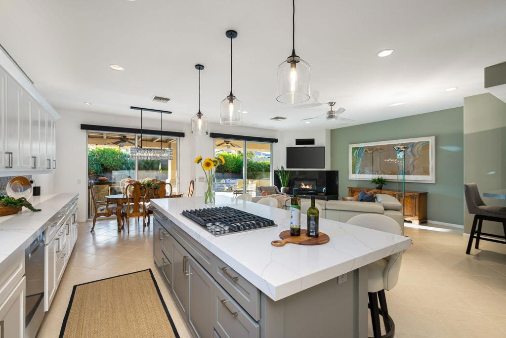 Hovley Palms - Residential