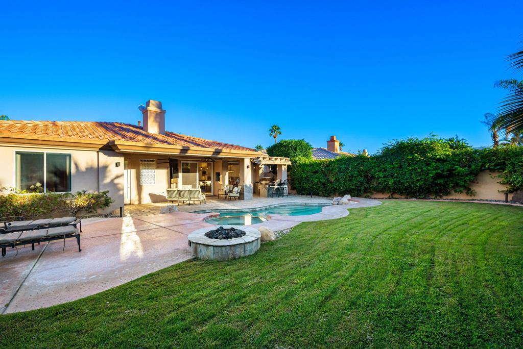 Hovley Palms - Residential