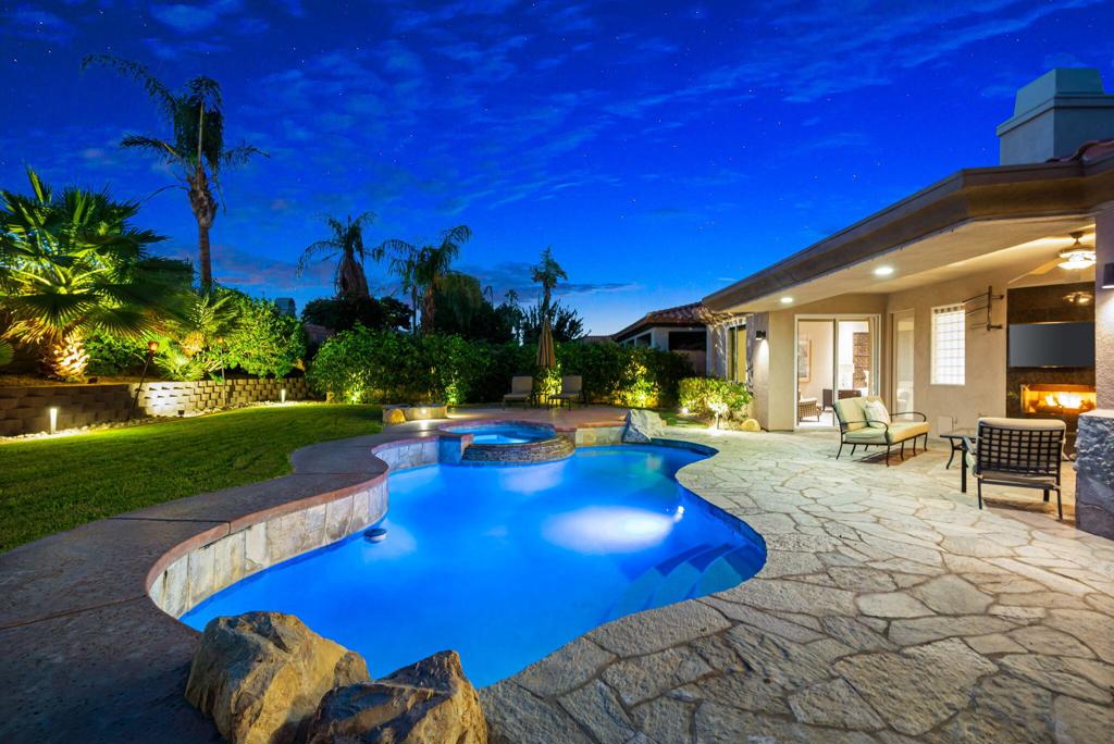 Hovley Palms - Residential