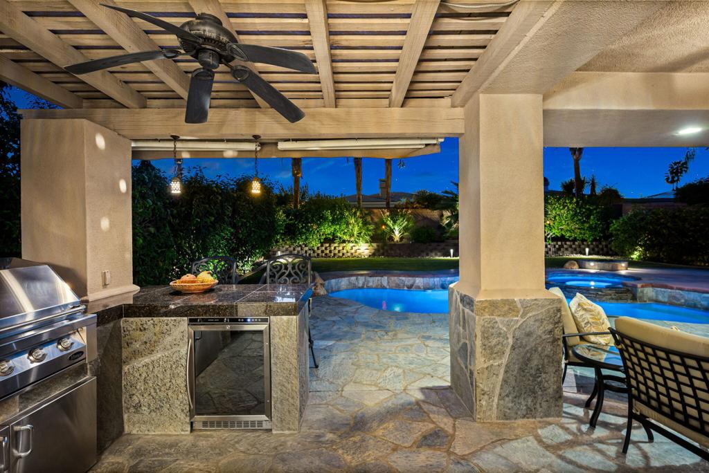 Hovley Palms - Residential