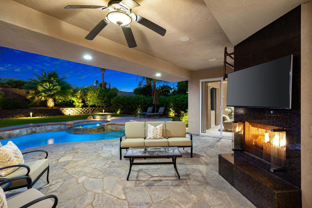 Hovley Palms - Residential