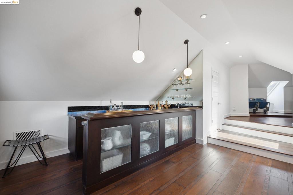 PIEDMONT - Residential