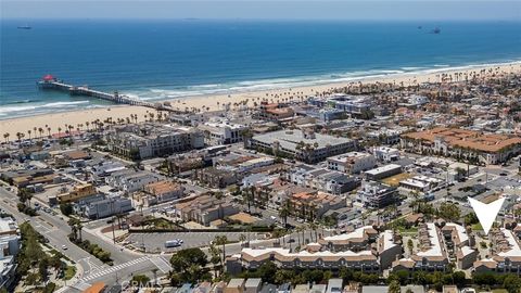 400 Lake 105 Huntington Beach CA 92648