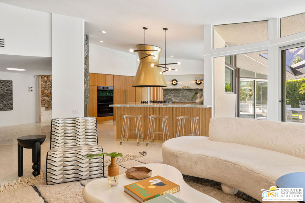 Vista Las Palmas - Residential