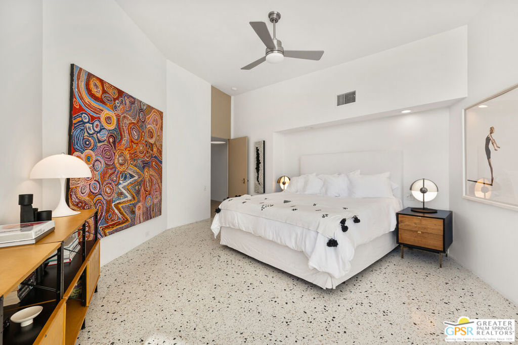 Vista Las Palmas - Residential