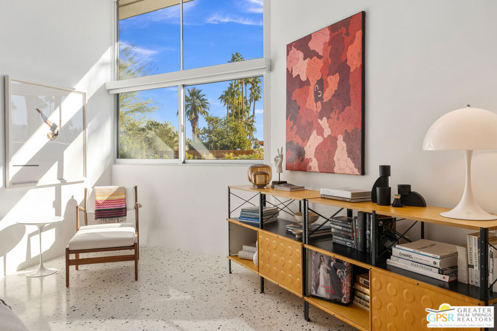 Vista Las Palmas - Residential