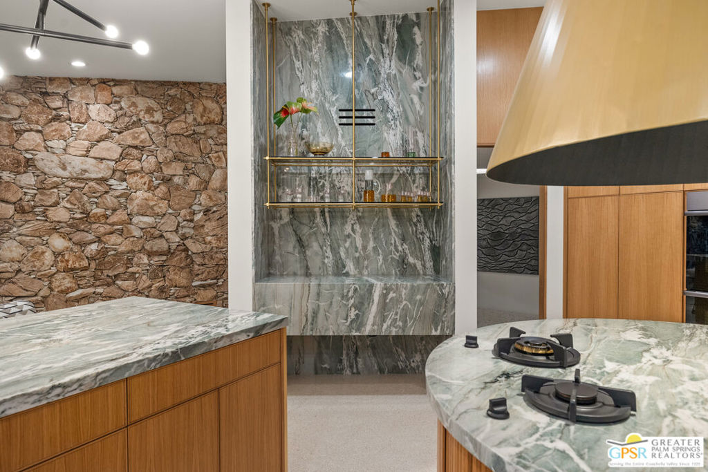 Vista Las Palmas - Residential