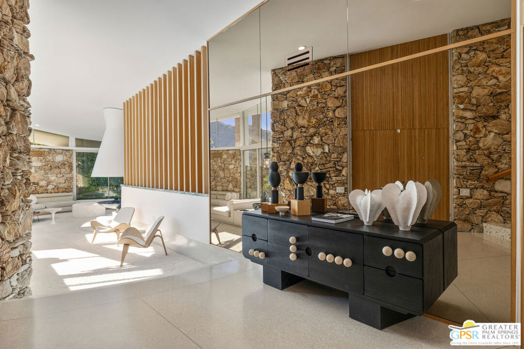Vista Las Palmas - Residential