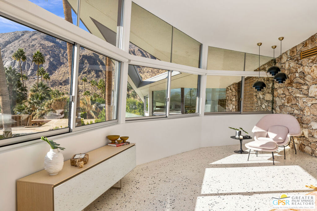 Vista Las Palmas - Residential