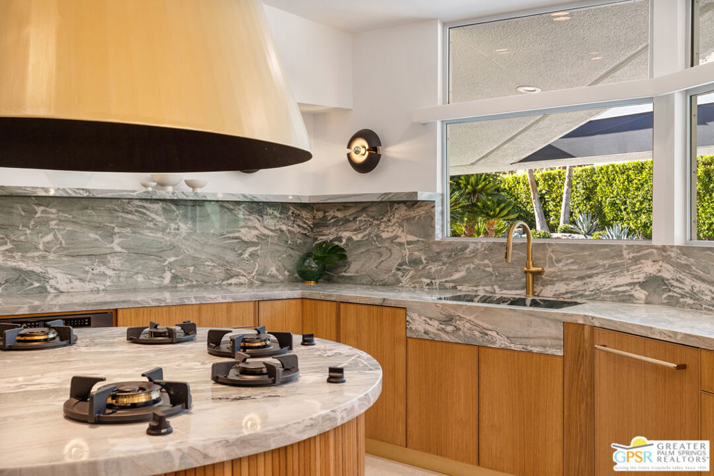 Vista Las Palmas - Residential