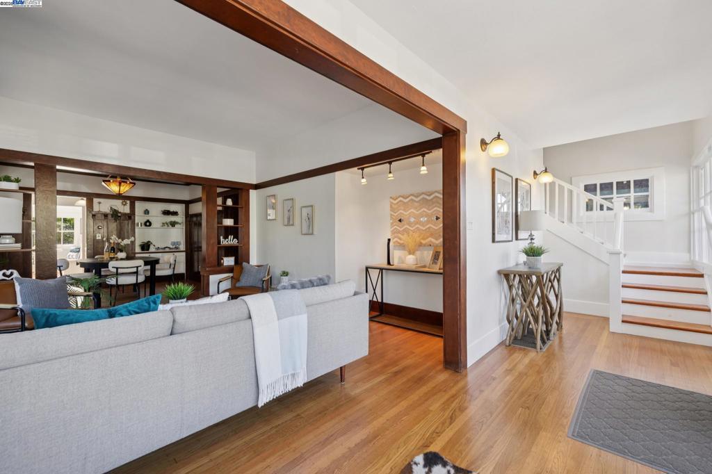 EAST END - Residential