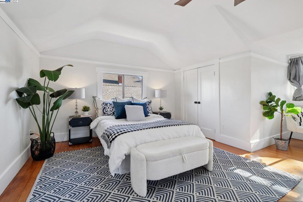 EAST END - Residential