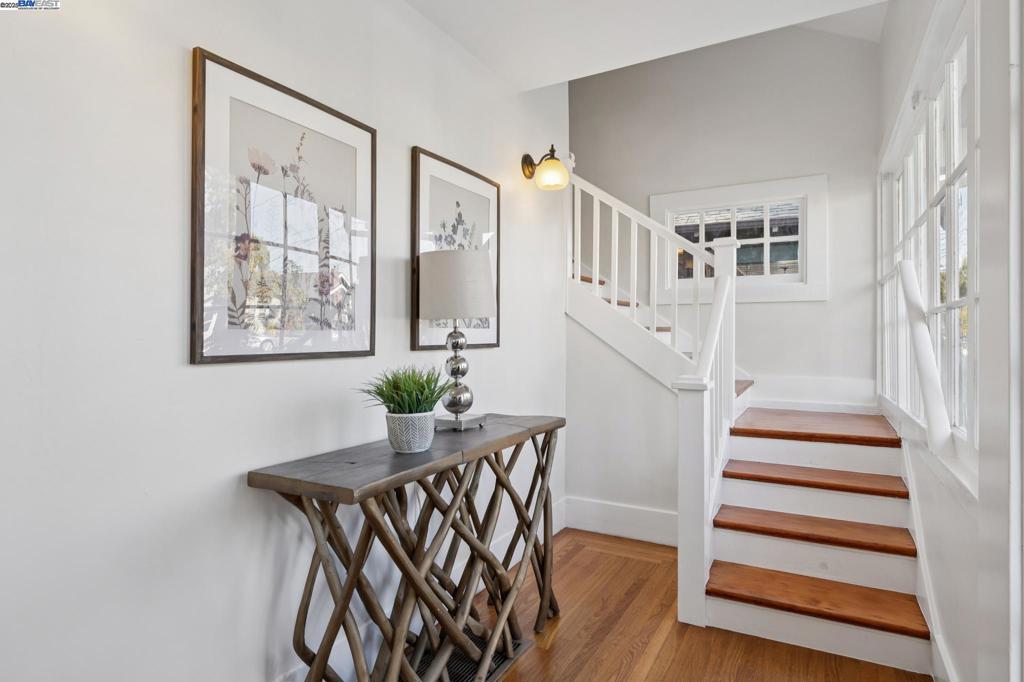 EAST END - Residential