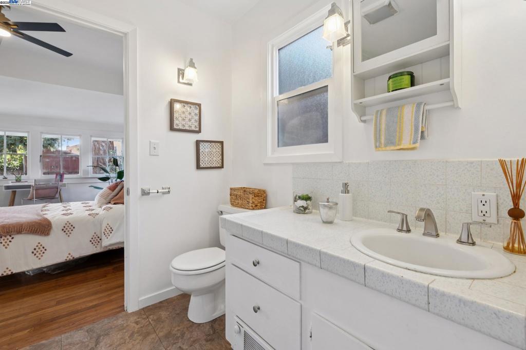 EAST END - Residential