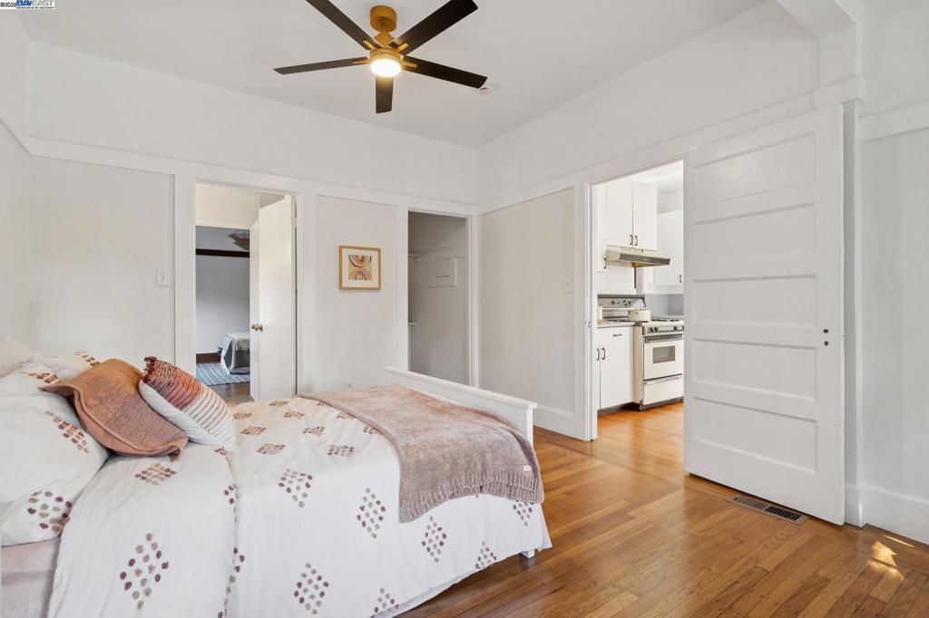 EAST END - Residential