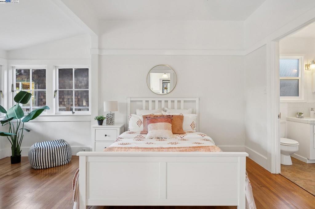 EAST END - Residential