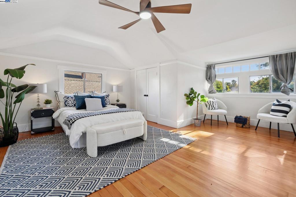 EAST END - Residential