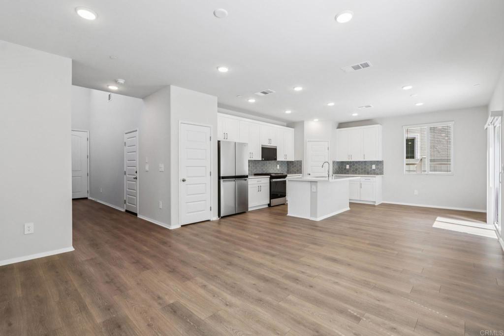 28424 Campos De Flores