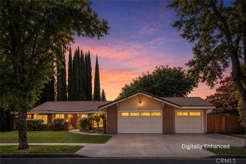 Photo of 1246 Paseo Redondo DR, Merced, CA 95348 (MLS # FR26102381)