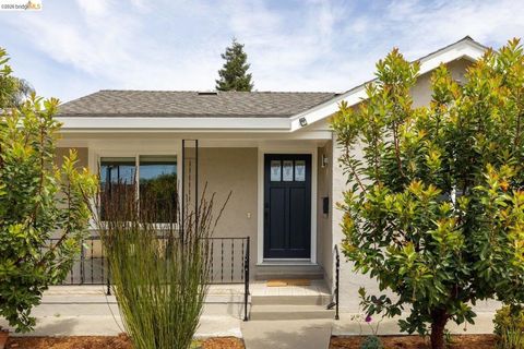Photo of 1240 Kelly Ave Ave, San Leandro, CA 94577 (MLS # 41131403)