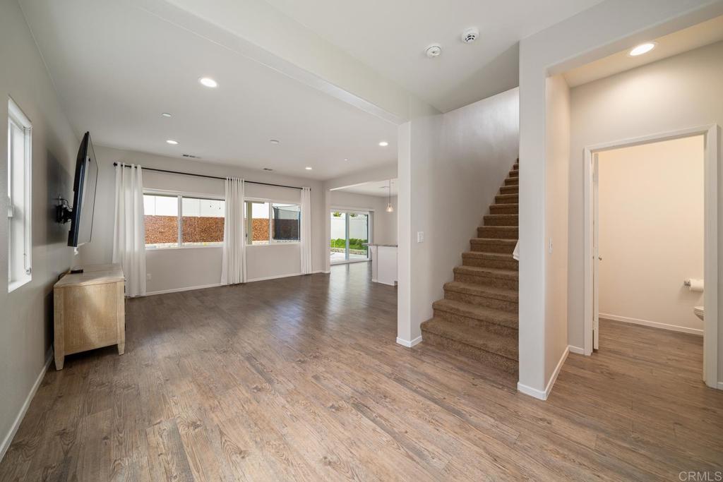 352 Misaki Way