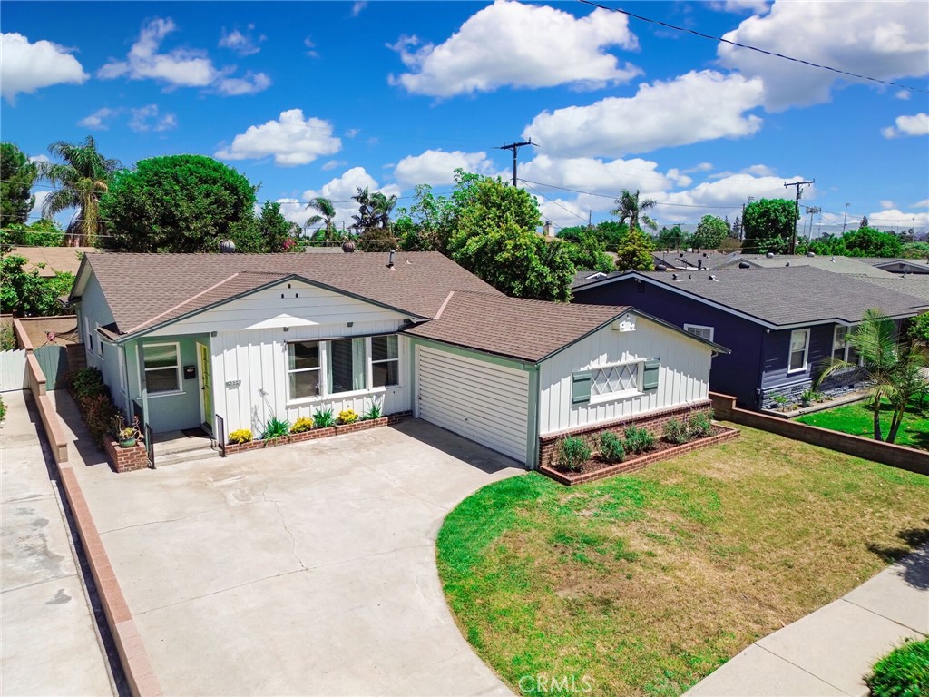 4554 Darlow Avenue