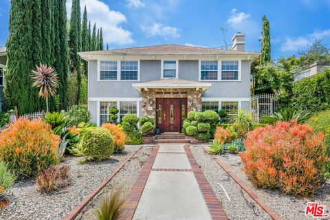 Photo of 257 S Van Ness Avenue, Los Angeles, CA 90004 (MLS # 25589877)