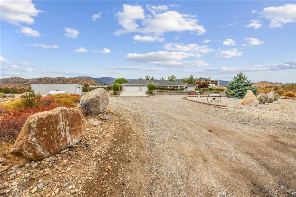 325 Canyon Road
