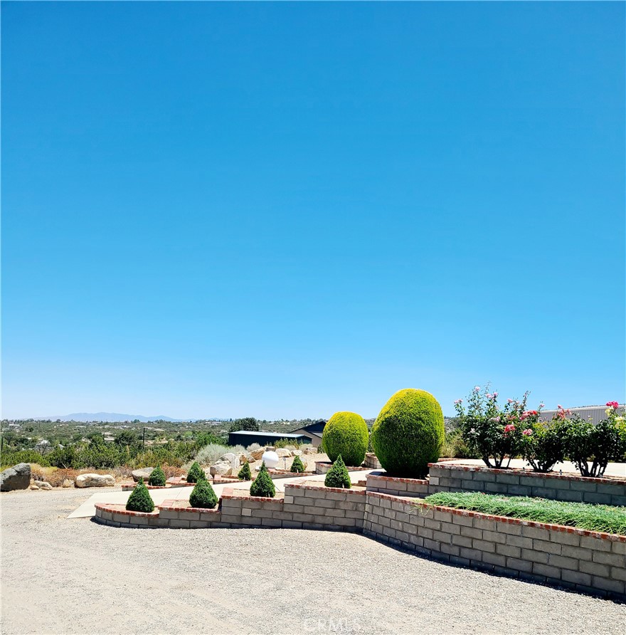 325 Canyon Road