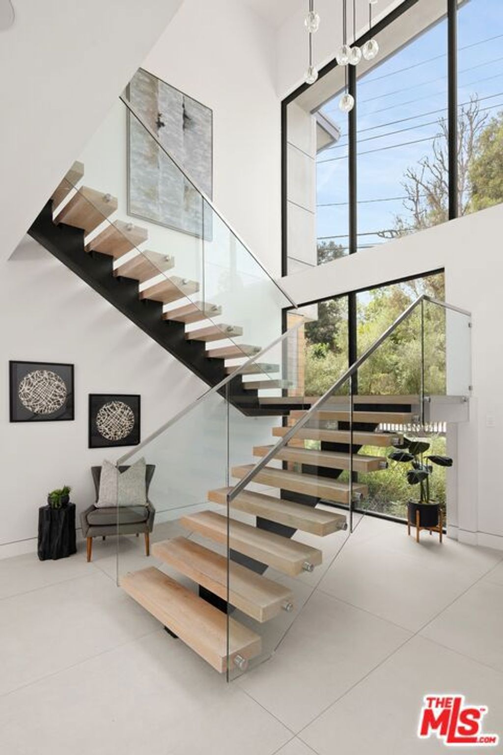 Photo of 2814 Roscomare Road, Los Angeles, CA 90077 (MLS # 26726013)