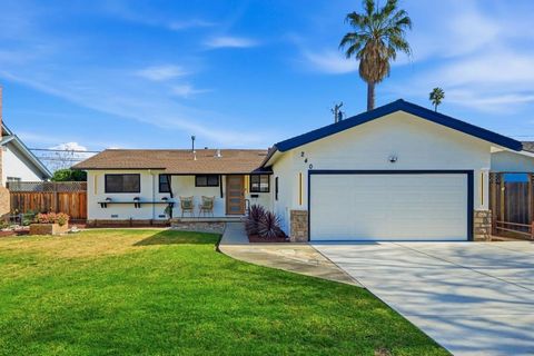 Photo of 240 Victor Avenue, Campbell, CA 95008 (MLS # ML82032669)