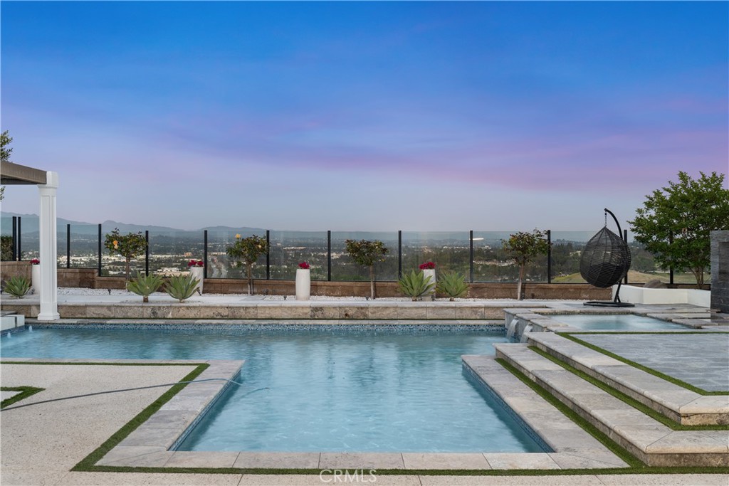 104 Scenic Crest